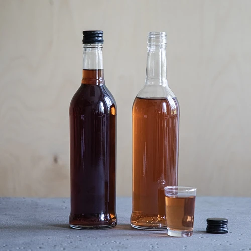 500 ml-es Karcsú üveg, fekete csavaros kupakkal, vodkához, 6 db. - 9