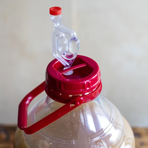 Könnyű, törhetetlen boros demizson fogantyúval, 20 L - 14