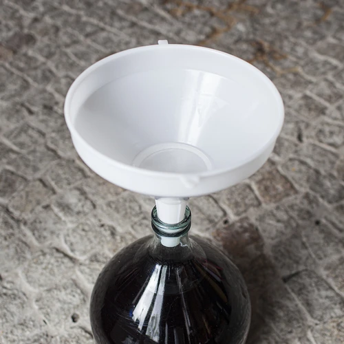 Műanyag tölcsér, Ø 30 cm - 6