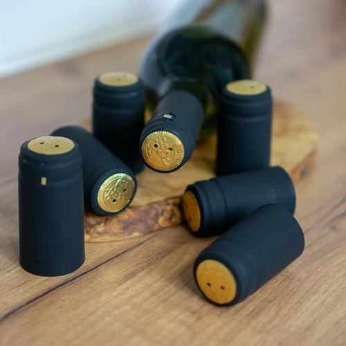 Perforációval ellátott fekete zsugorkapszulák fi31mm 100 db - 2