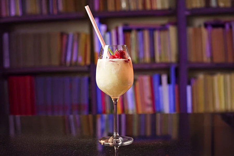 Browin Przepiśnik - Pina NoLada – egzotikus alkoholmentes koktél